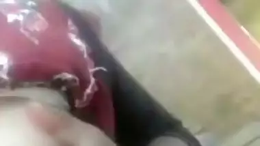 Cute Desi Girl Showing her Boobs