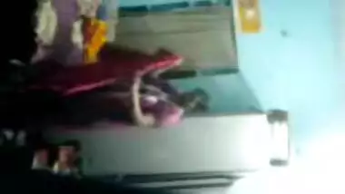 Raghava Telugu aunty changing her clothes in...