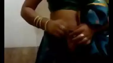 Sexy Tamil Bhabhi Unwrapping Saree