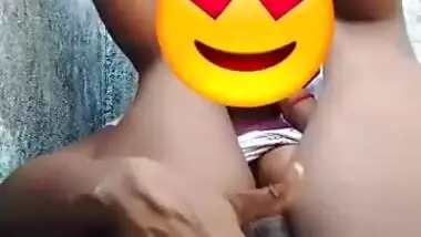 Indian girl Pussy Fingering Selfie