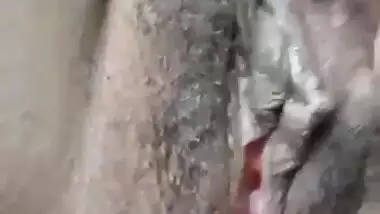 Marathi slut sex with her customer in jungle