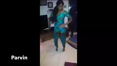 indianexy girl dancing and boobs pics