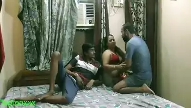 Indian Xxx Bhabhi Ko Dosto O Mae Rupee Se Chuda! Hindi