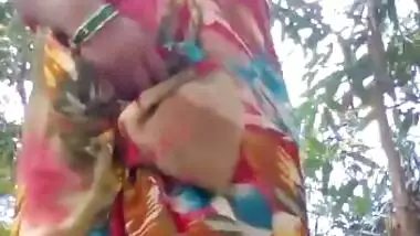 desi aunty boobs and pussy show