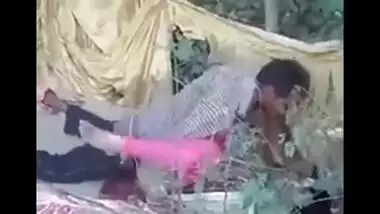 Bhopal desi prostitute fucked on roadside by truck driver