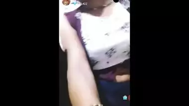 Desi MILF gladdens XXX boyfriend with sex in their homemade video