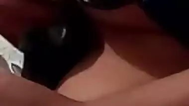 desi bhabhi playing with boobs