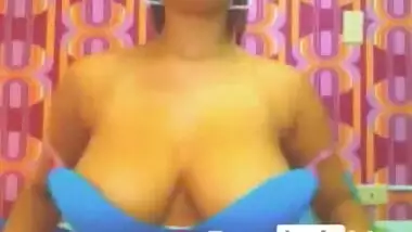 sweeetvirgin from Pornhublive Shows Off Her Perfect, Real Breasts