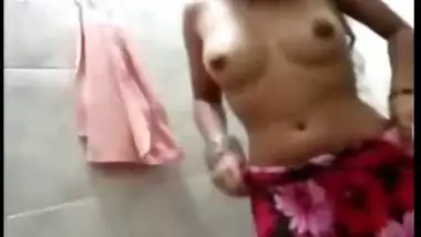 Bengali Bhabhi Self Made Bath Video