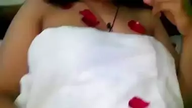 Hot Kerala girl having her suhagrat in a hotel room