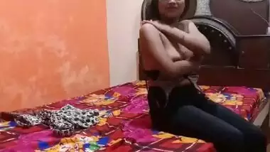 Desi Girl home made hot sex with lover