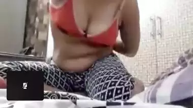 Indian Call Girl Showing Boobs Another Part