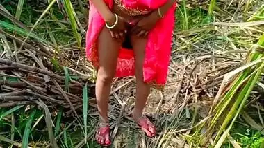 Indian Desi Village Bhabhi Outdoor Fucking