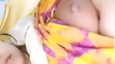 Live Cam - Horny Busty Indian Bhabhi Sex Video