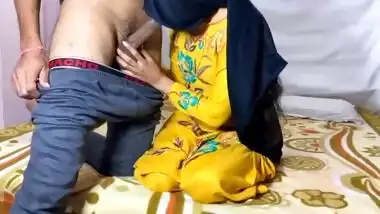 Punjabi mummy ji rides on her beta ji’s dick