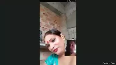 very beautiful desi girl showing her amazing tite pusy to BF