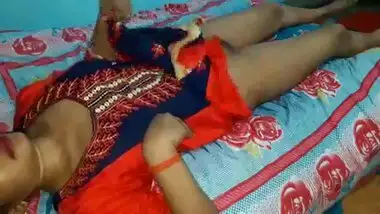 Desi Porn Showing Hot Wife In Action With Secret Boyfriend