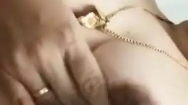 Desi aunty fingering pussy