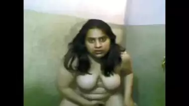 Indian BBW rubs furiously