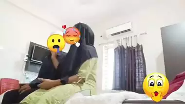 Teen Girlfriend Ko Peheli Bar Hotel Main Lekar Jabardasti Kiyaa Hijabi Apne Bade Lund