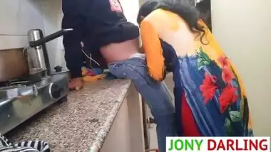 Saasu Maa Ki Chudai Wo Bhi Kitchen Mein- Jony Darling