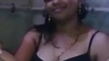 Desi Girl Showing Her Pussy and Tits to BF