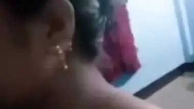 Unsatisfied Desi Bhabi Make Video For Abroad Living Hubby