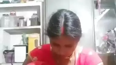 Bhabhi Showing Pussy to Fans