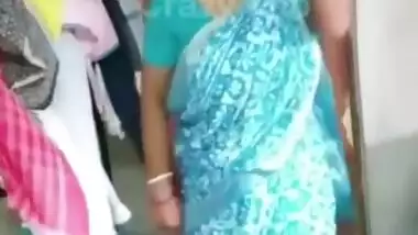 Hot desi aunty dancing