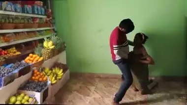 Viral Indian Fruit seller Fucking MMS