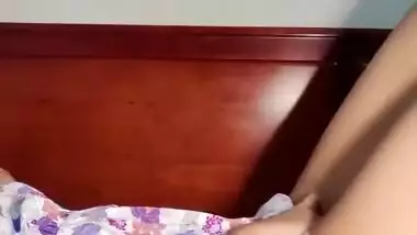 Sri Lankan Girl Nude Video Call With Her Fans හොදම ෆෑන් කෙනෙක් එක්ක වීඩියෝ කෝල් ෆන් එක