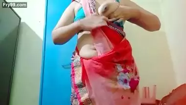 Telugu aunty Sangeeta wants to have bed breaking hot sex with dirty Telugu audio