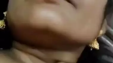 Bhabhi with bigboobs hard blowjow hot sexy mms