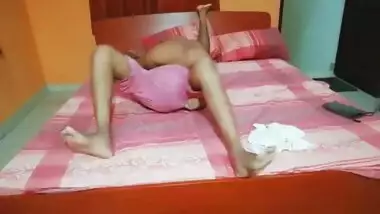 indian wife sharing her pussy with hotel room boy