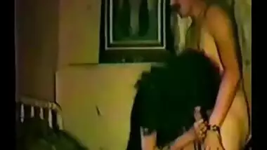 Mature Indian wife gets fucked hardcore by college lover