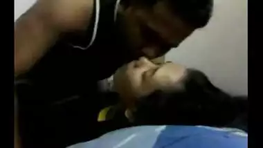 Sensual home sex scandal of Indian bhabhi with landlord’s son!