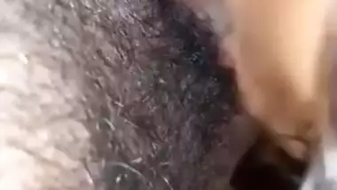 Exclusive- Horny Desi Bahbhi Blowjob