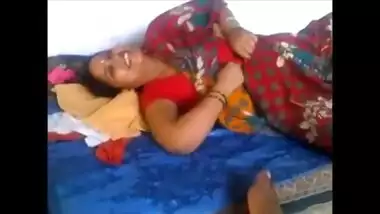 Indian village bhabhi show her boobs