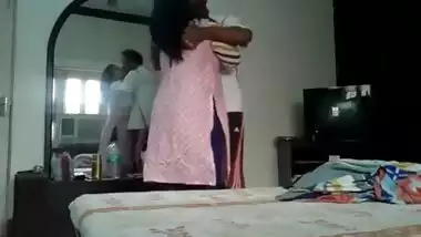 Desi sex of Bengali mature bhabhi home sex with neighbor clear bengali audio