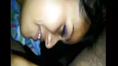 Horny Girl Gives Blowjob To Boyfriend Expertly Like A Pro