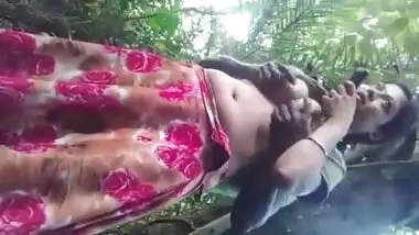 Tamil sex video of cousin sister and stepbrother in the forest