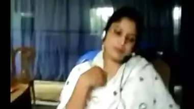 Amateur Bengali girl live sex chat exposure