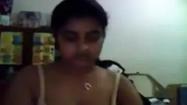 Cute Marathi Teen Shows Her Tits