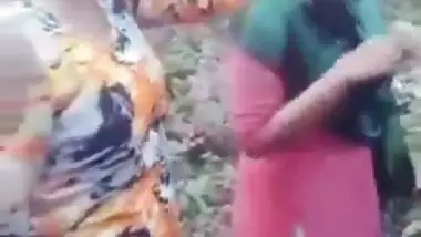 Desi Lesbian kiss for TikTok fame