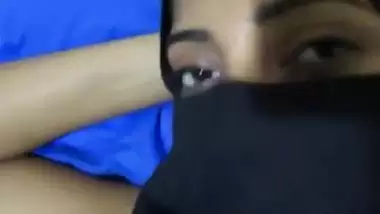 Desi girl face covered fucking boyfriend(hindi audio)