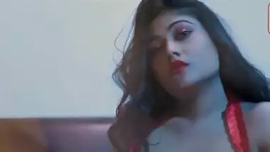 Bath with rose petals waits for the Desi seductress in the porn video