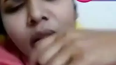 Cute Girl Showing Boobs on Video call