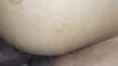 Nend Me Sote Hue Bhabhi Ke Peche Lund Dala. Beautiful Big Ass Bhabhi With Devar Bhabhi