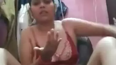 Desi wife undresses and exposes XXX body parts at home becoming MMS