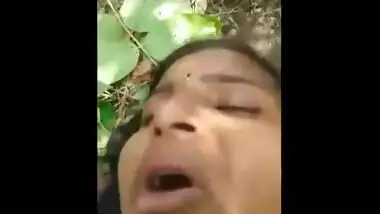 Mallu outdoor porn video with moans while bf fucks